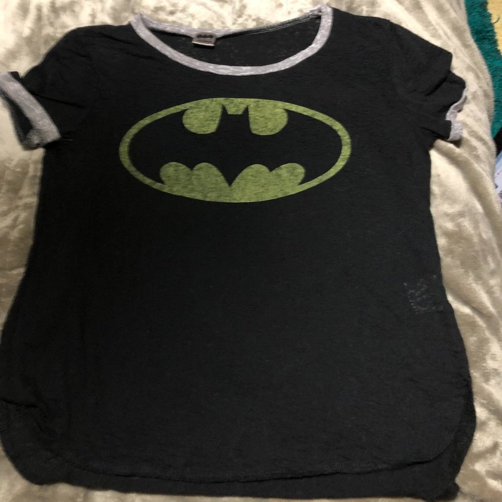 Size 14  (M) Batman T shirt